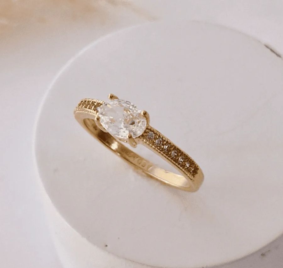 ANEL CRISTAL OVAL CRAVEJADO